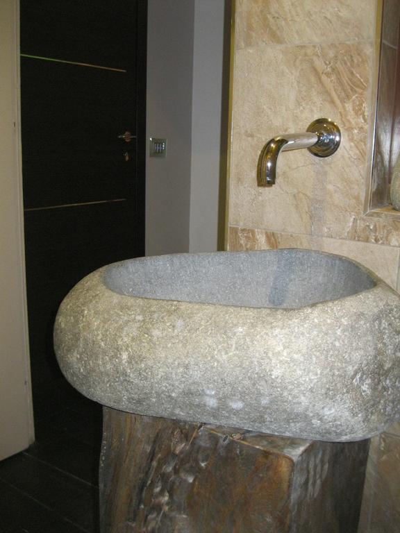 A14 Business Suite Sesto San Giovanni Bilik gambar