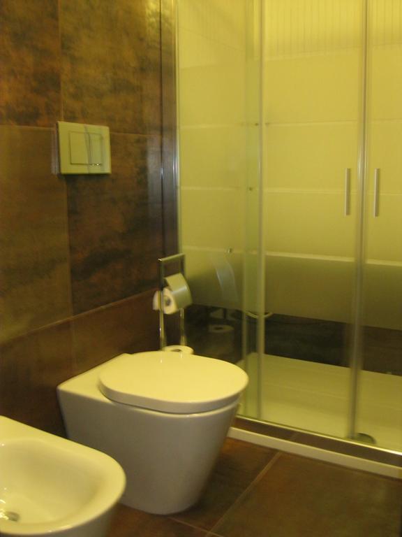 A14 Business Suite Sesto San Giovanni Bilik gambar